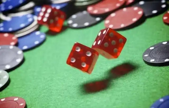 Lightning Roulette wheel display on bet188 login showing multiplier numbers